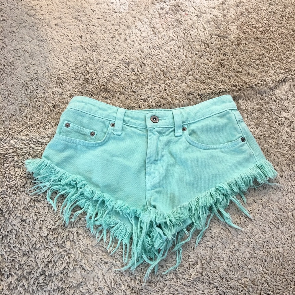 LR Stores Camar Mint Green Shredded Shorts size25